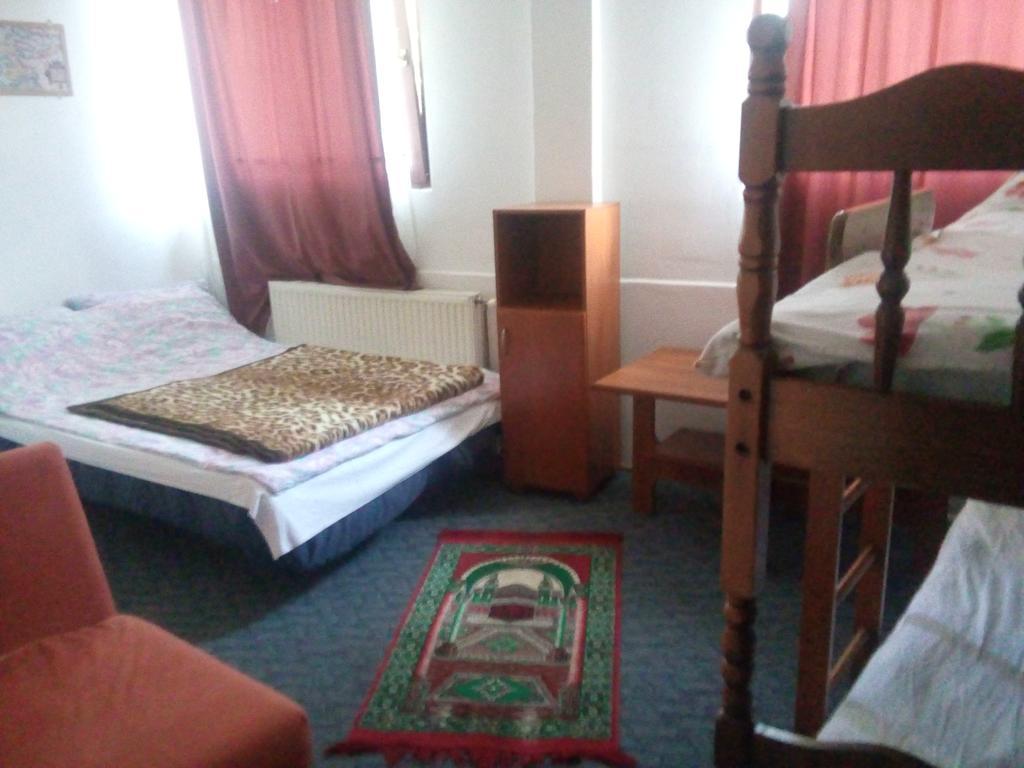 Hostel Gonzo SJJ Buitenkant foto