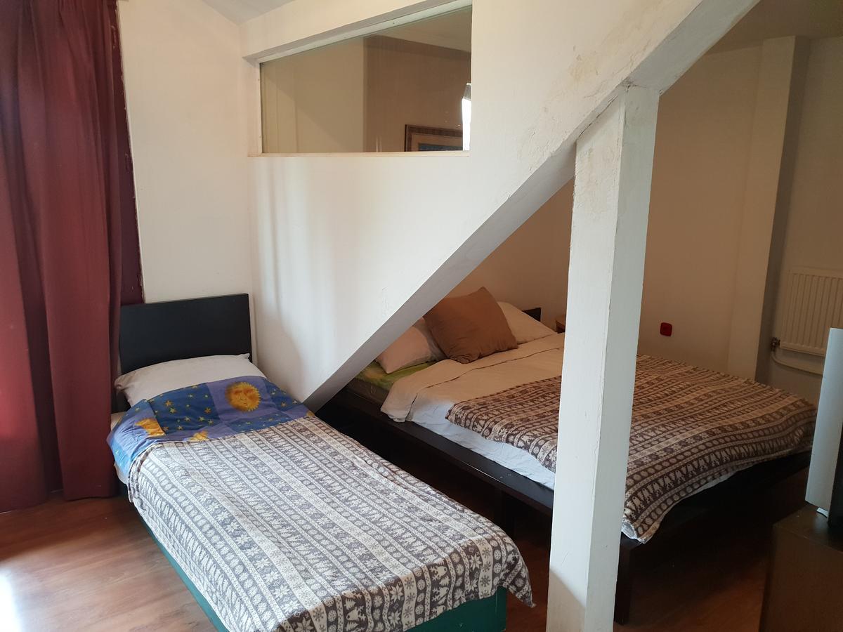 Hostel Gonzo SJJ Buitenkant foto