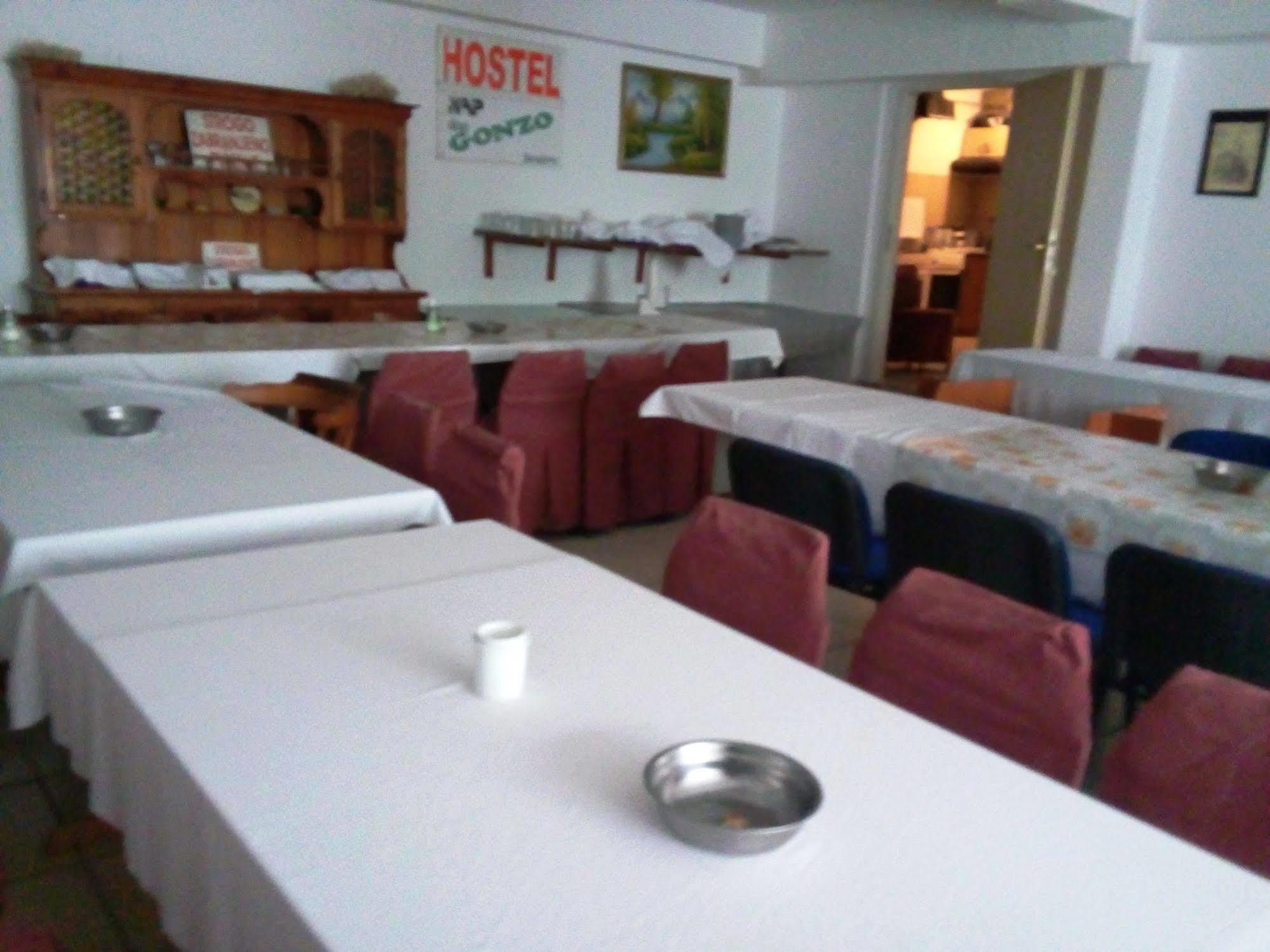 Hostel Gonzo SJJ Buitenkant foto